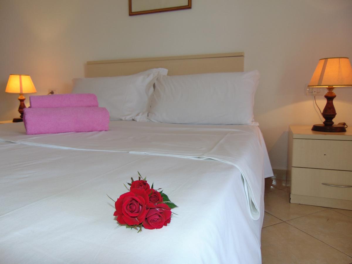 Residence Jazoj Vlorë Eksteriør bilde